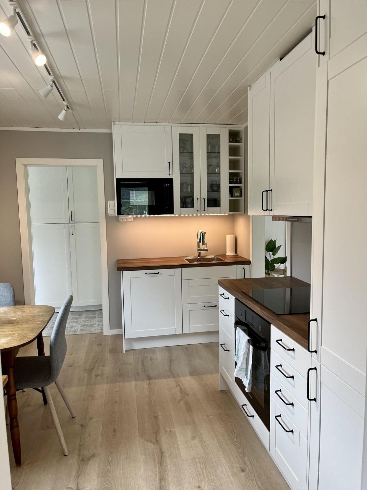 Koselig Nyrestaurert Hus Med Flott Utsikt! Villa Reine Dış mekan fotoğraf